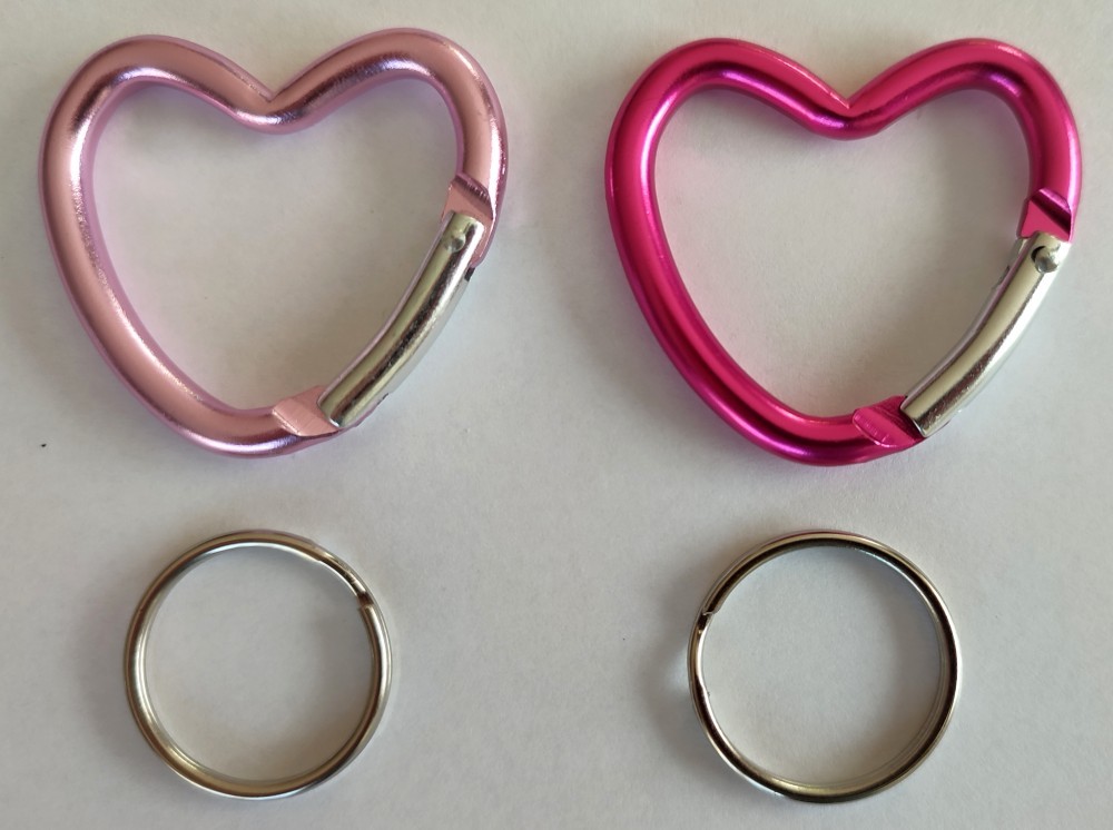Karabinky ve tvaru srdce 2 ks