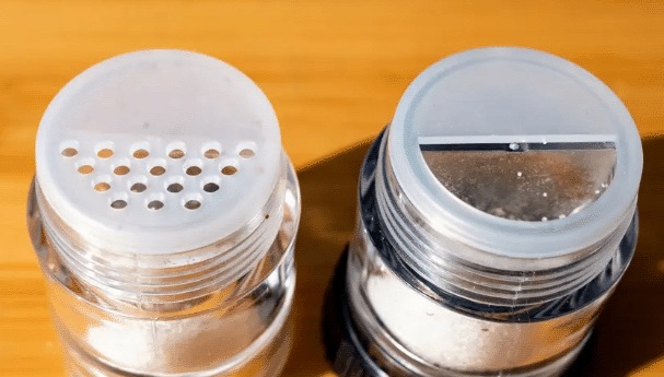 Cestovní nádobka na koření