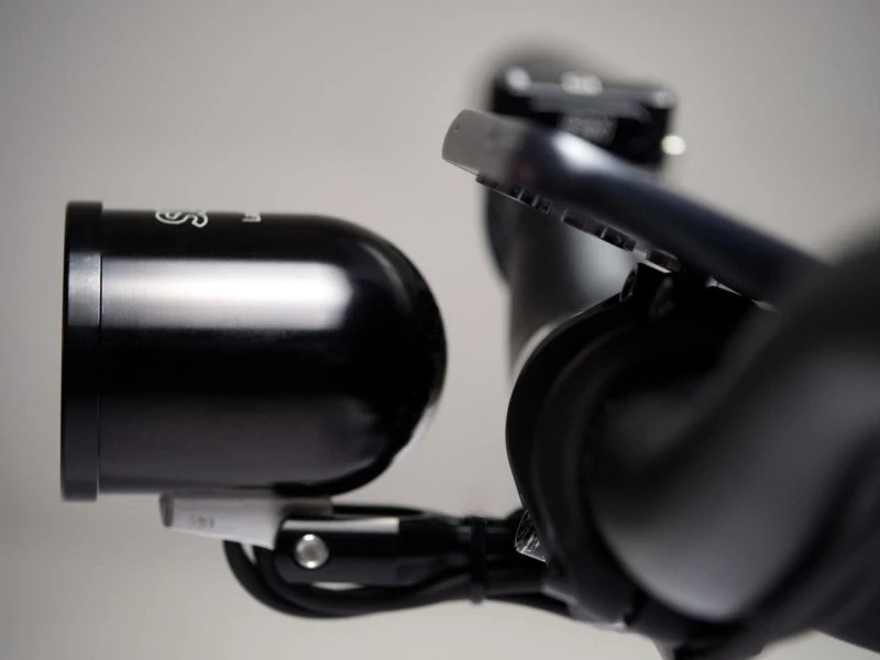 SON Bracket Delux 3D - držák světla na řídítka