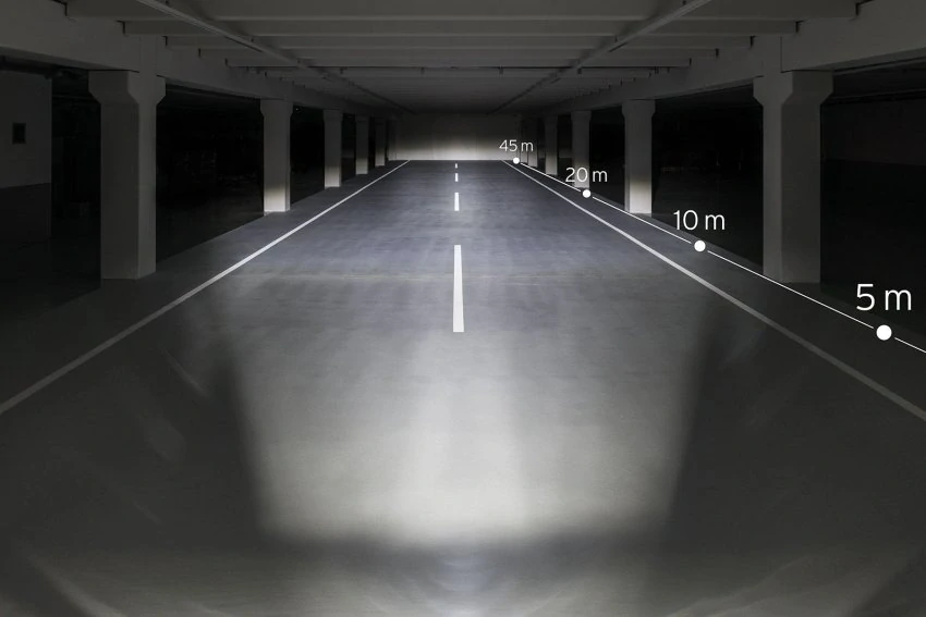 BUMM Lumotec IQ Cyo T Senso Plus Premium - přední dynamové světlo