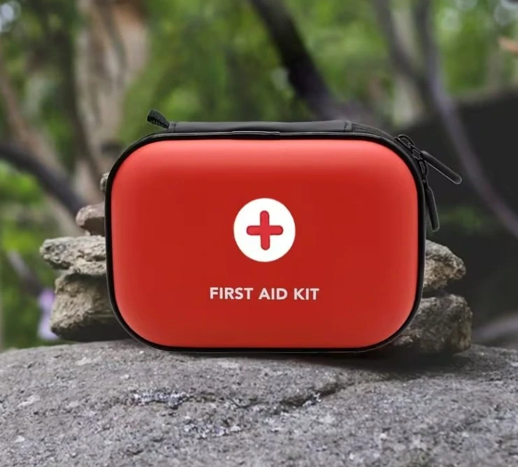 Lehké pouzdro pro malou cestovní lékárničku