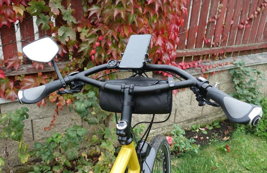 Jednoduchý držák mobilu na řídítka