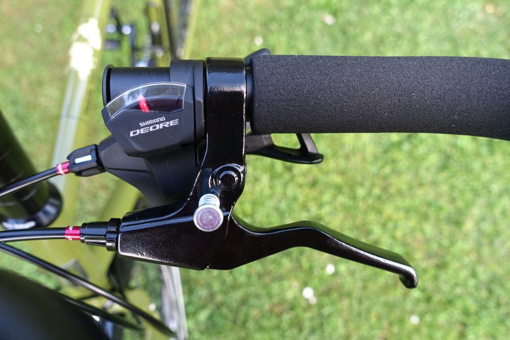 Brzdové páky s aretací