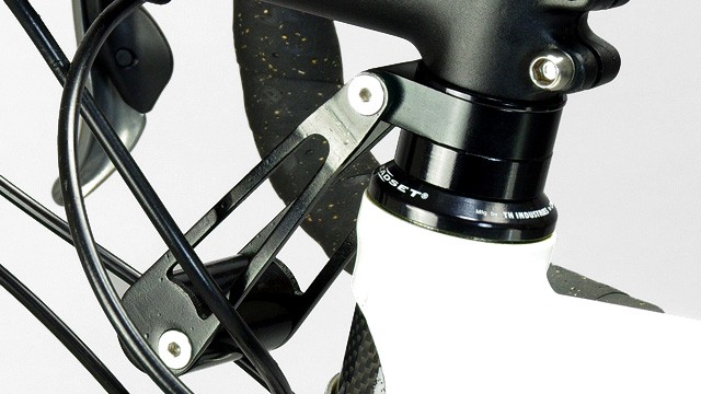 MINOURA CS-500 - držák příslušenství na představec