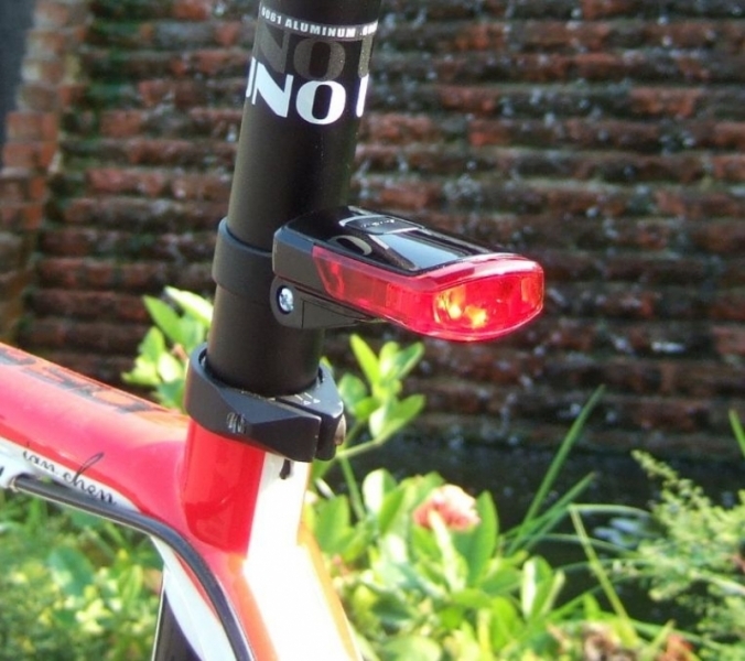 Zadní bateriová blikačka Luna