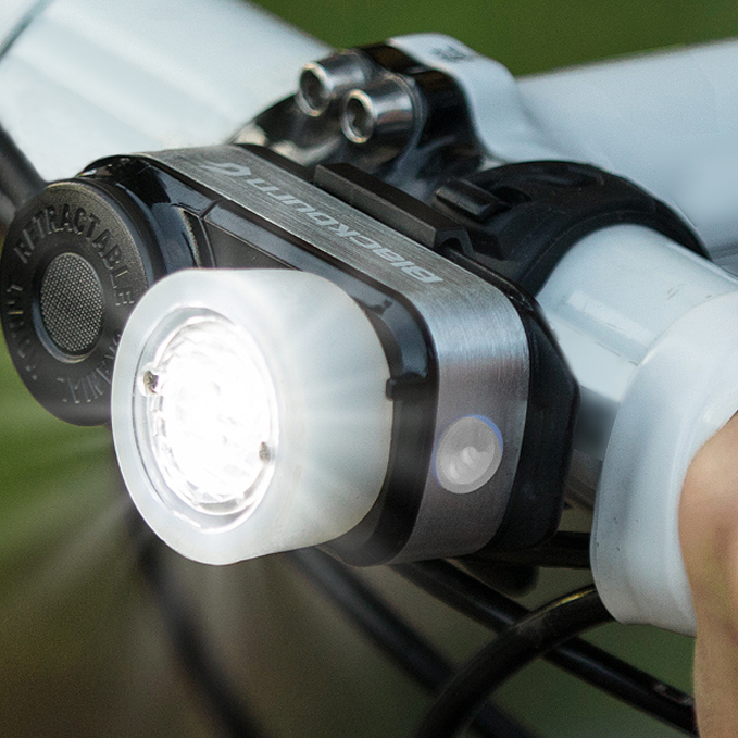 BLACKBURN Outpost Bike and Camp Light - lehounká univerzální svítilna pro cykloturistiku